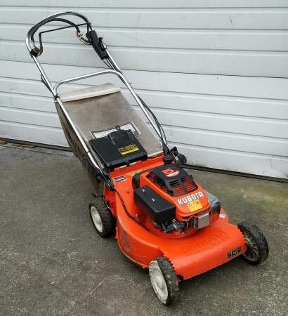 Kubota W5021 5 HP OHV Rear-Wheel Self-Propelled Mower w/ Bag
