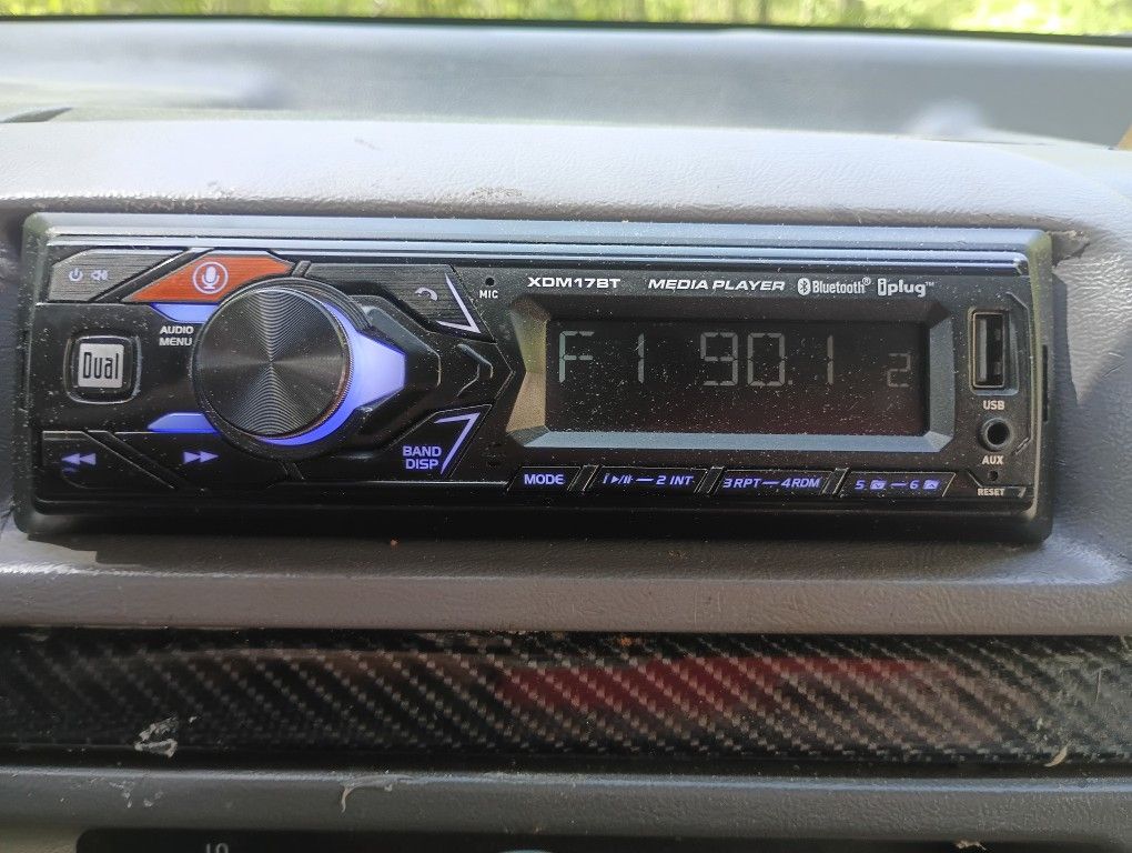 Dual Multimedia Car Radio