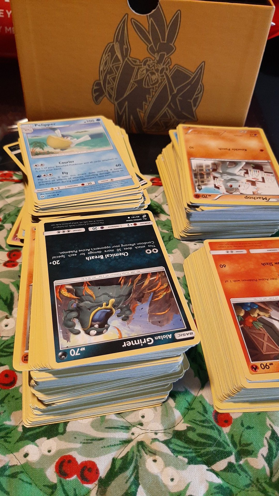 450 pokemon cards. All kind great condition Lots Commons, Uncommons, Rares, Holo Rares,