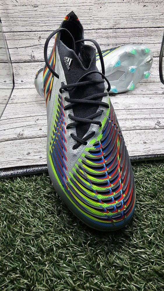 New Adidas Predator Edge 1 Size 9 100% AUTHENTIC