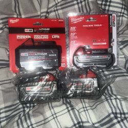 TRADE M18 For M12 Batteries New Sealed