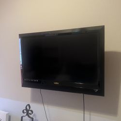 Vizio 32 Inch TV