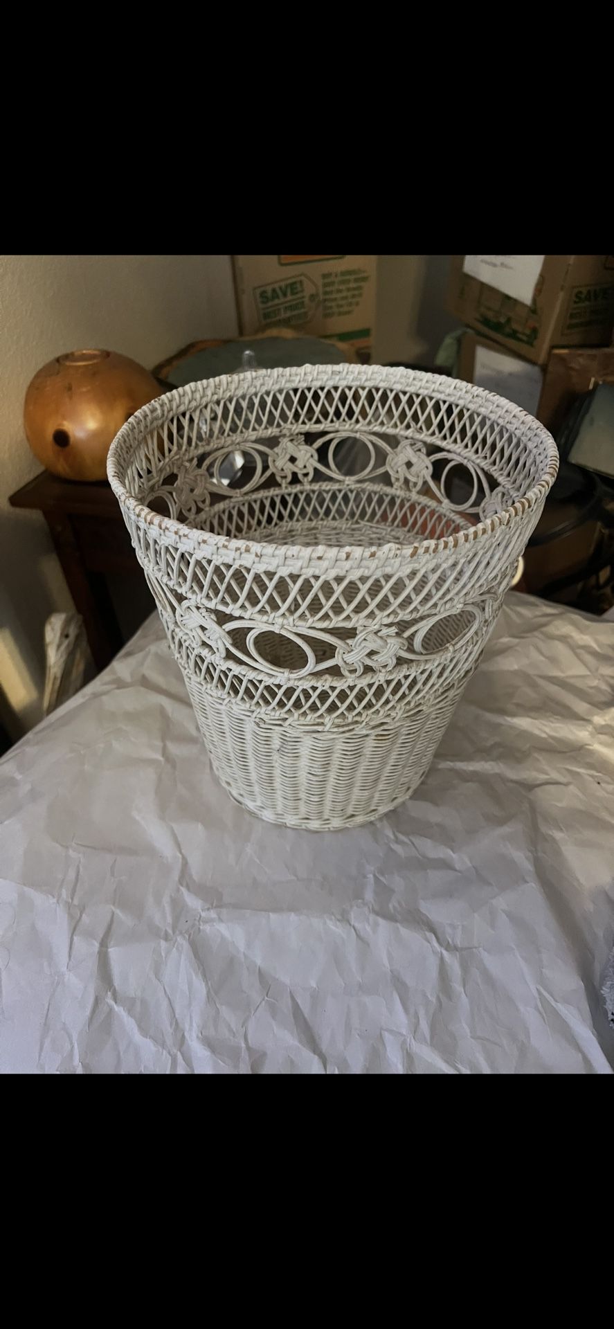 Vintage White Wicker Bathroom Trashcan