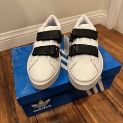 Women's Adidas Sleek Super Sneakers