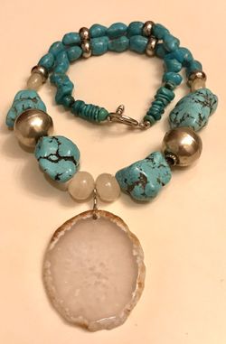 Chunky Turquoise Necklace with Agate Slice Pendant