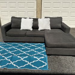 DARK GRAY SECTIONAL COUCH W/ FREE DELIVERY 