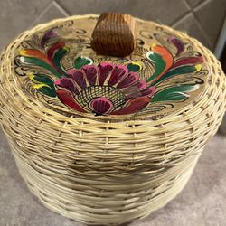 Authentic Hand Painted Made in Mexico Woven Wicker Insulated Tortilla Warmer Basket