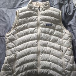Patagonia beige vest puffer jacket 