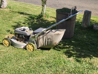John Deer Commercial Lawnmower