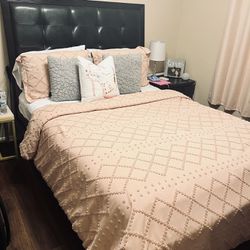 Queen size Bedroom Set 