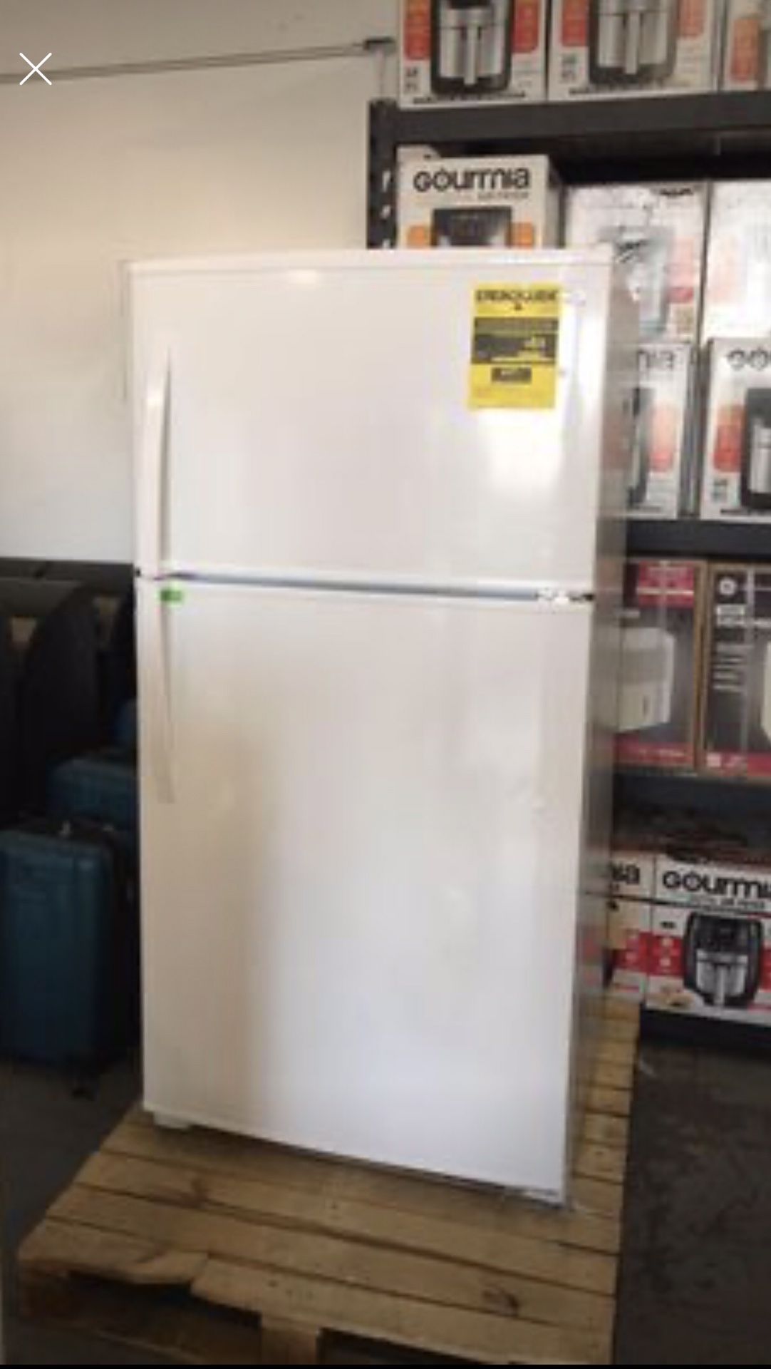 Kenmore 61202 21 cu. ft. Top-Freezer Refrigerator - White