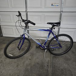 Trek 800 mountain bicycle