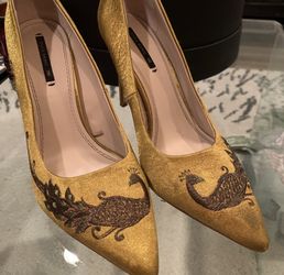 GUCCI STYLE HEELS size 8