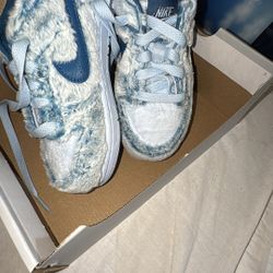 Nike Dunk Low "Yeti" (Sherpa/Fleece) - Size 12C - Brand New