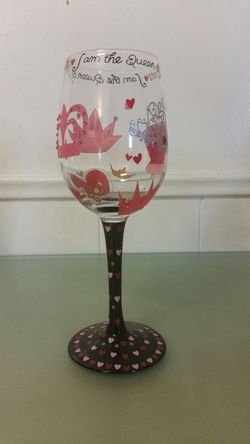 Queen wine glass