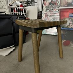4 Small Stools 