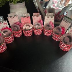 Mini Valentines Day Basket 