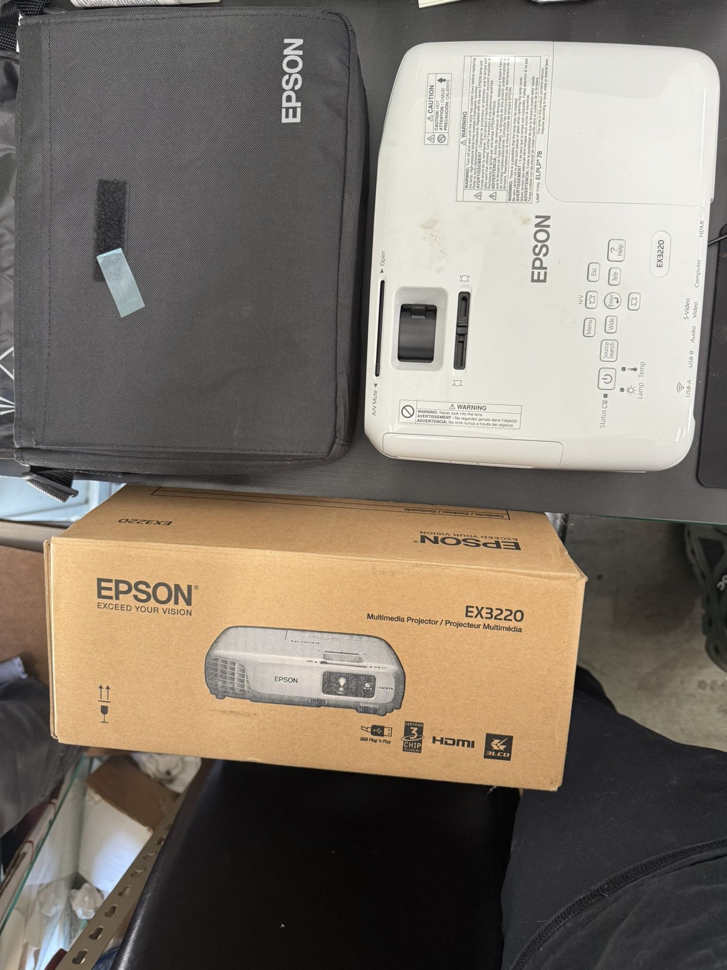 Epson EX3220 3LCD Projector