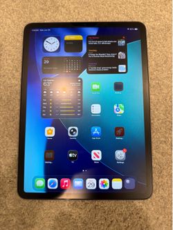 iPad Pro 11 inch 1st gen Like new