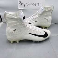 Nike Vapor Untouchable 3 Elite Flyknit Football Cleats Men Sizes 10.5 / 12 /13 Available. AO3006-100