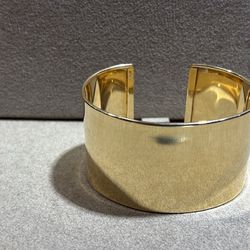 Gold Bangle Bracelet 