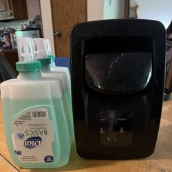 Hand Soap Dispensor And 3 Refills 