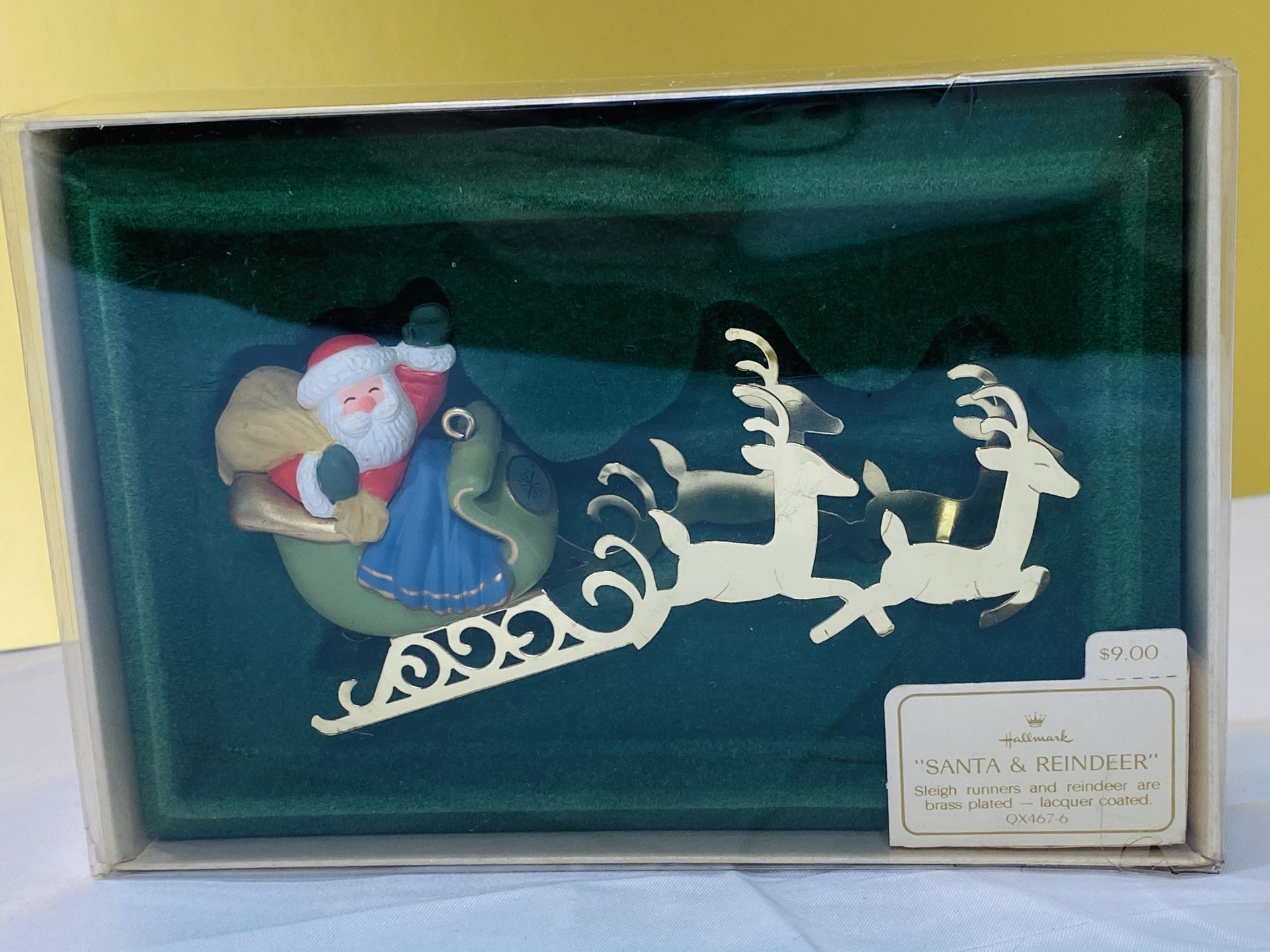 VNTG Hallmark Keepsake Ornament SANTA & REINDEER #QZ4676 Brass Plated 1982 Boxed