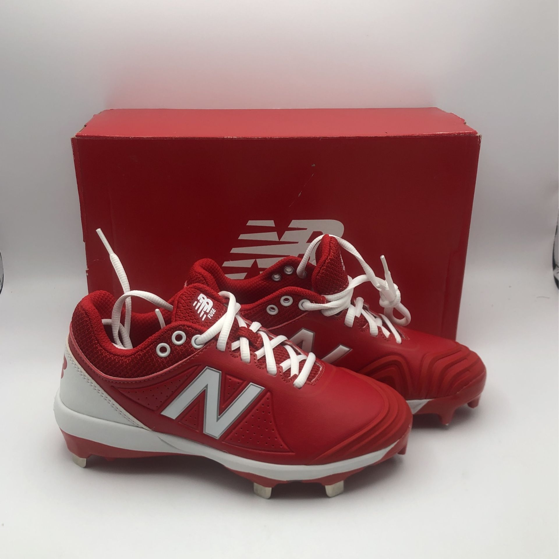 New Balance Women’s Smfuser2 Red/white Softball Cleats Size 5