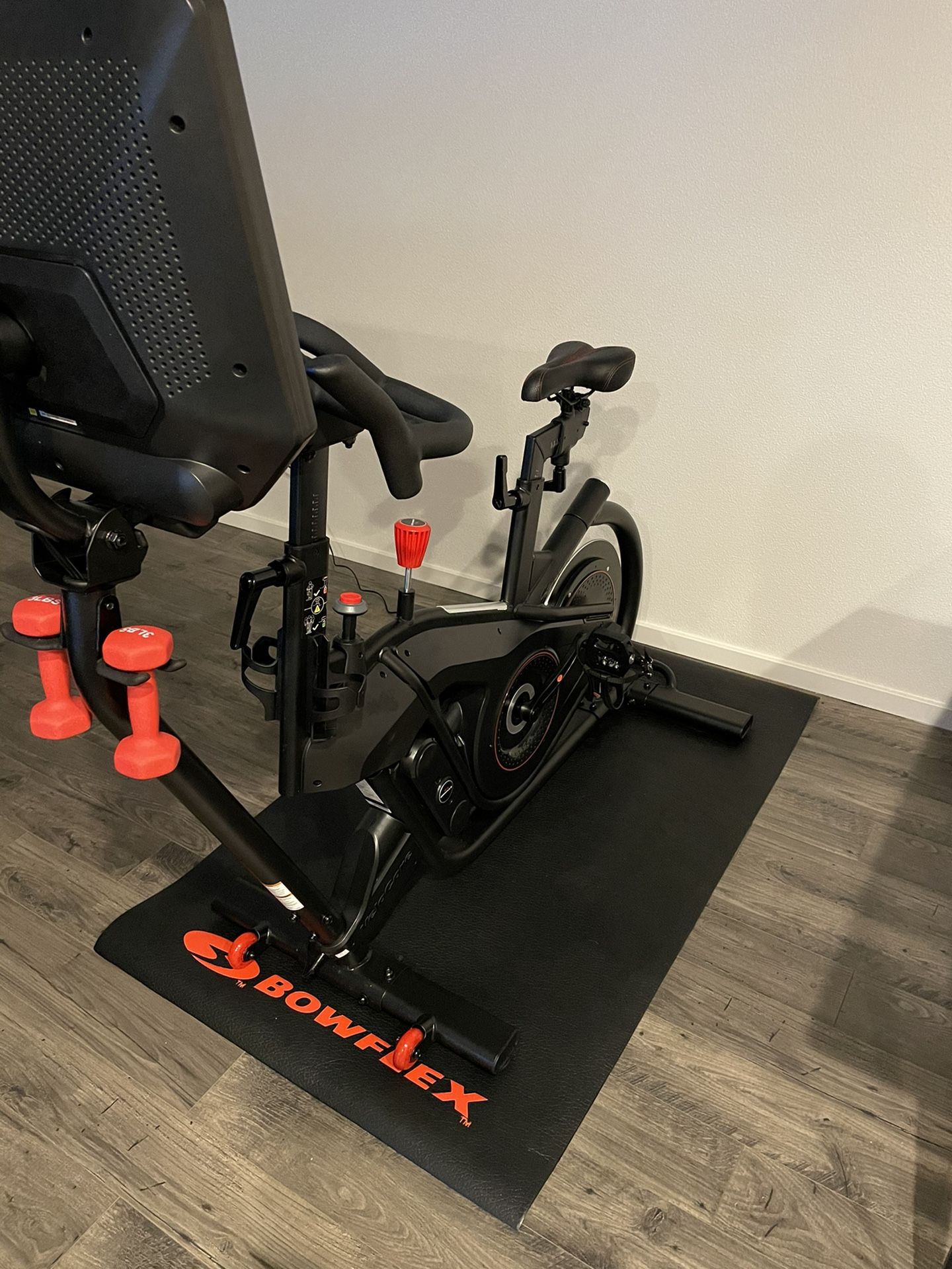 Bowflex Velocore Bike with Lean Mode 22” Display