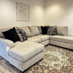 LH👉$49 Down Payment For Financing 👉 Megginson Almost Light Gray Dual Chaise Sectional Couch 
