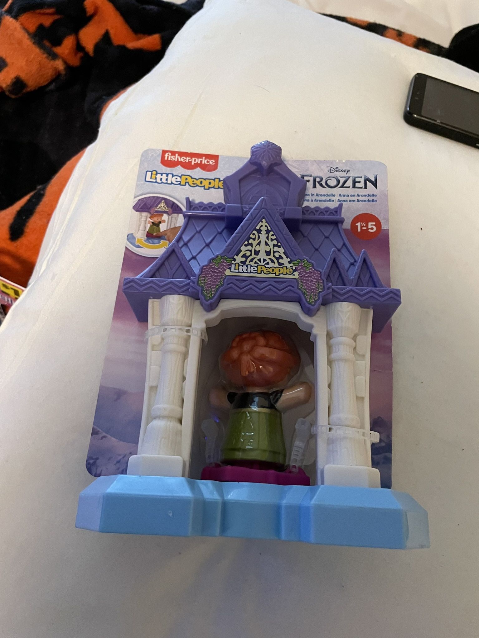 Disney Frozen Anna in Arendelle Little People Portable Playset with Figure for Toddlers