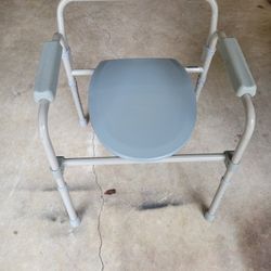 Medical deluxe Bedside Commode Potty Chair