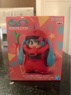 Banpresto Gundam 45th x Hatsune Miku Char Zaku Figure