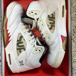 Supreme x Air Jordan 5 Retro White Size 11