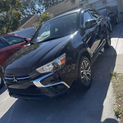 Mitsubishi Outlander Sport Le