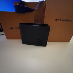 Black Louis Vuitton Wallet 