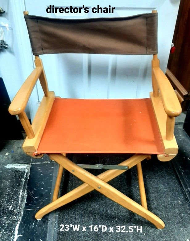 Vintage Foldable Director's Chair / Wooden Foldable Chair / Orange Chair