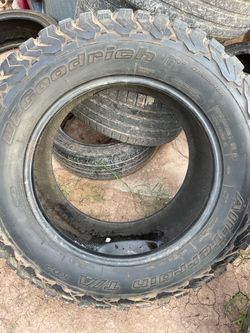 BFGoodrich All-Terrain T/A KO2 35x12.50R20 Tire