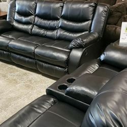 🍂$39 Down Payment 🍂Vacherie Black Reclining Living Room Set

by Ashley