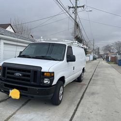 2009 Ford E-150