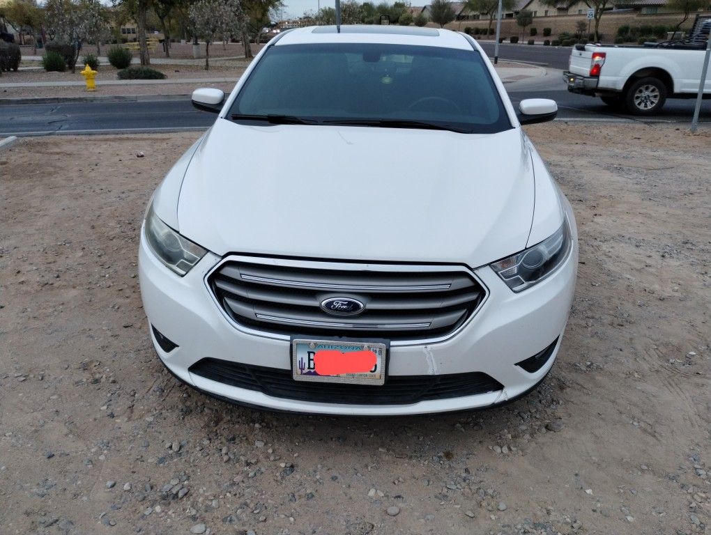 2013 Ford Taurus