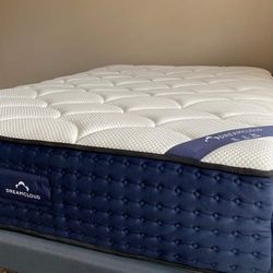 Dreamcloud King Mattress 
