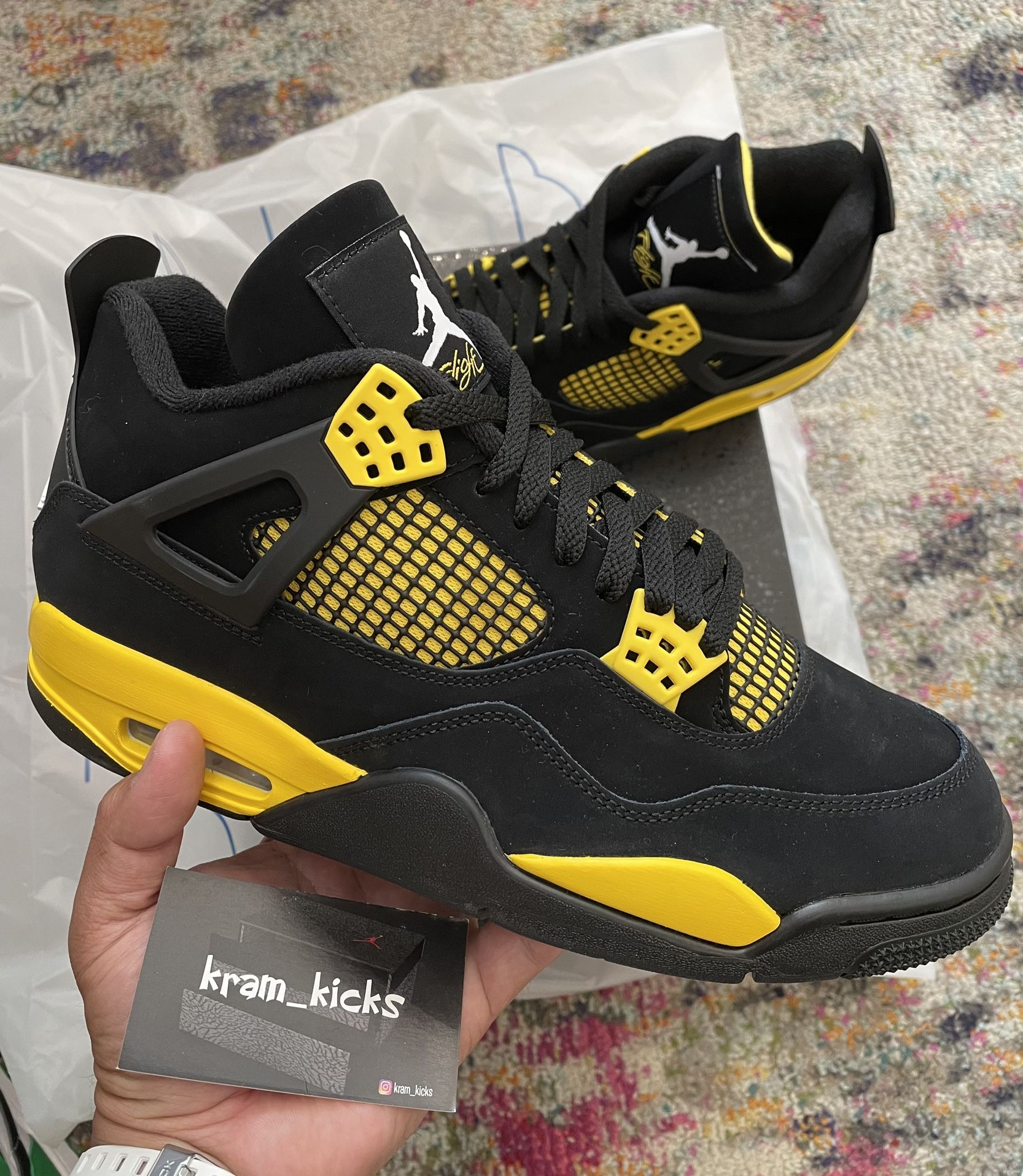 New* Nike Air JORDAN 4 Retro "Thunder" Black Yellow MENS Size 10 13 US - OG All DS