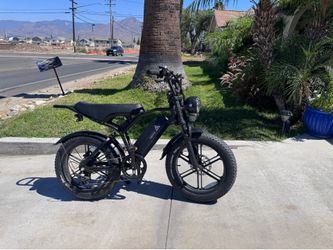 Fat tire E bike goes 30mph