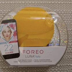 Foreo Luna Fofo Smart Facial Cleansing Brush
