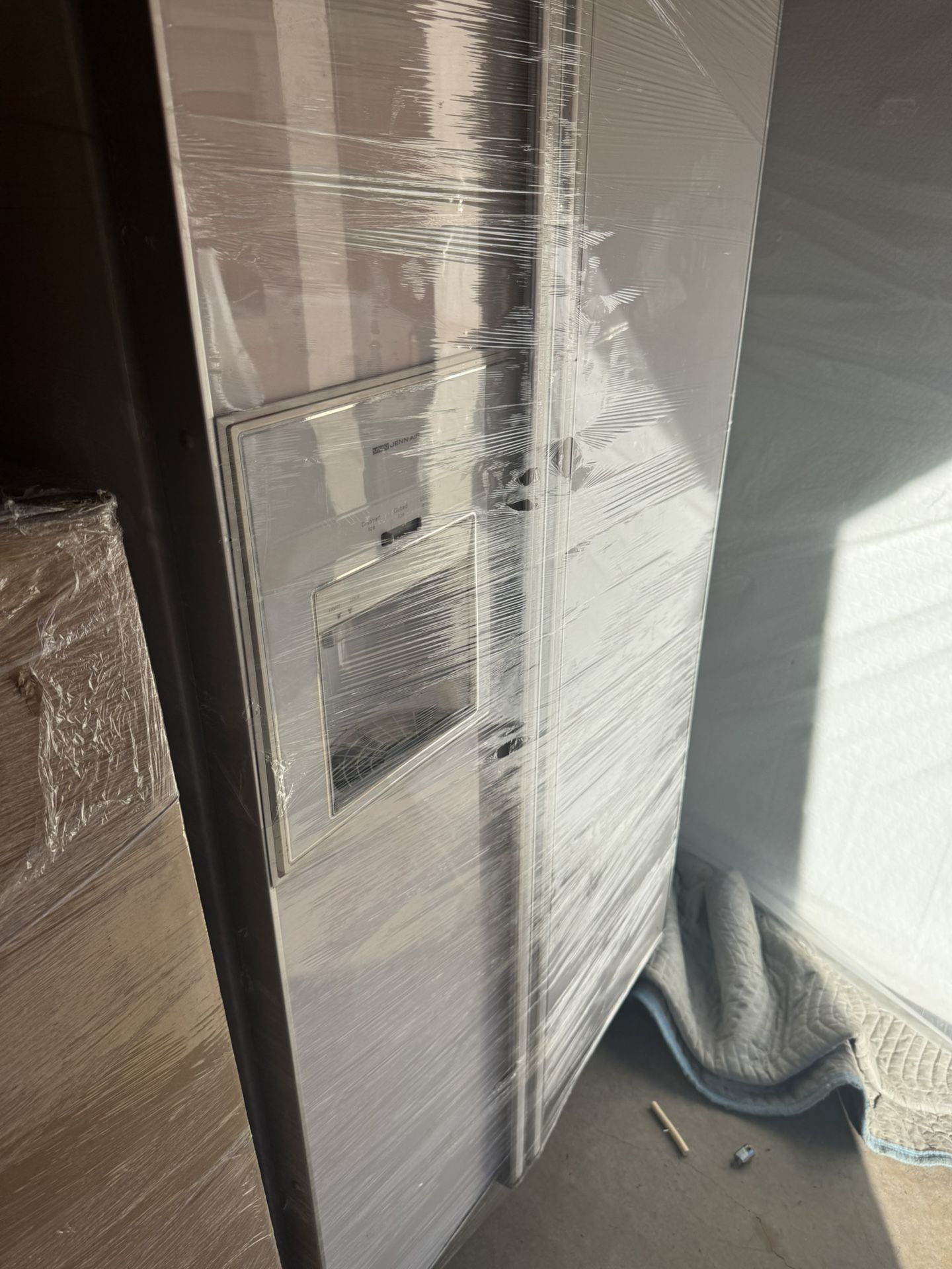 Refrigerator MOVING MUST SELL TODAY BEST OFFER