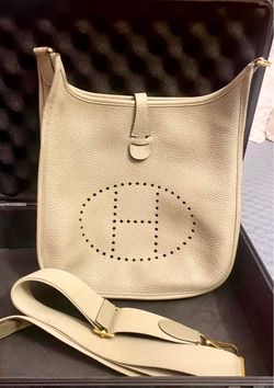 Hermès Evelyne III PM 29 in Taurillon Clemence with Gold Hardware