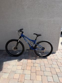 GT Avalanche 3.0 xs
