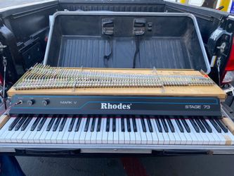 Piano Rhodes piano home piano Rhodes Keyboard Instruments Made In USA MAKE AN OFFER!