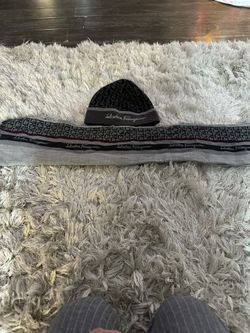 Hat Scarf Set (Guaranteed Authentic) 